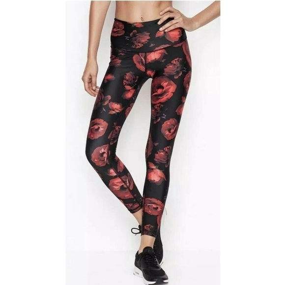 Victoria's Secret Sport Roses Are Red 7/8 Tight Legging Size M - Picture 1 of 6